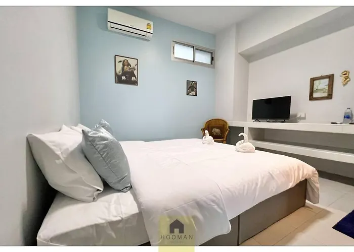Hooman Hostel